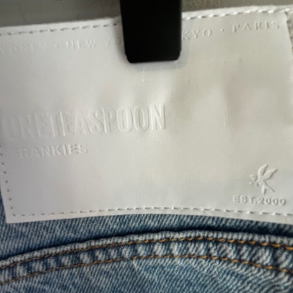 One Teaspoon DipDye Frankie Out Raw Hem Denim Short 26 Edgy Distressed Denim - Picture 9 of 16